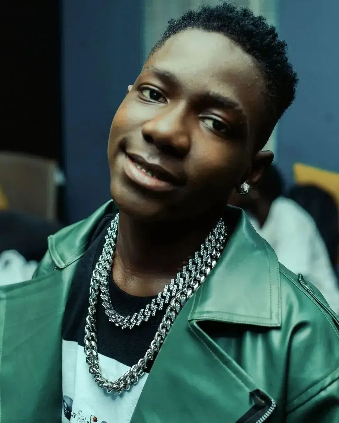 93e675585e794bdca2f27ef15d55e41c Beesreign Media