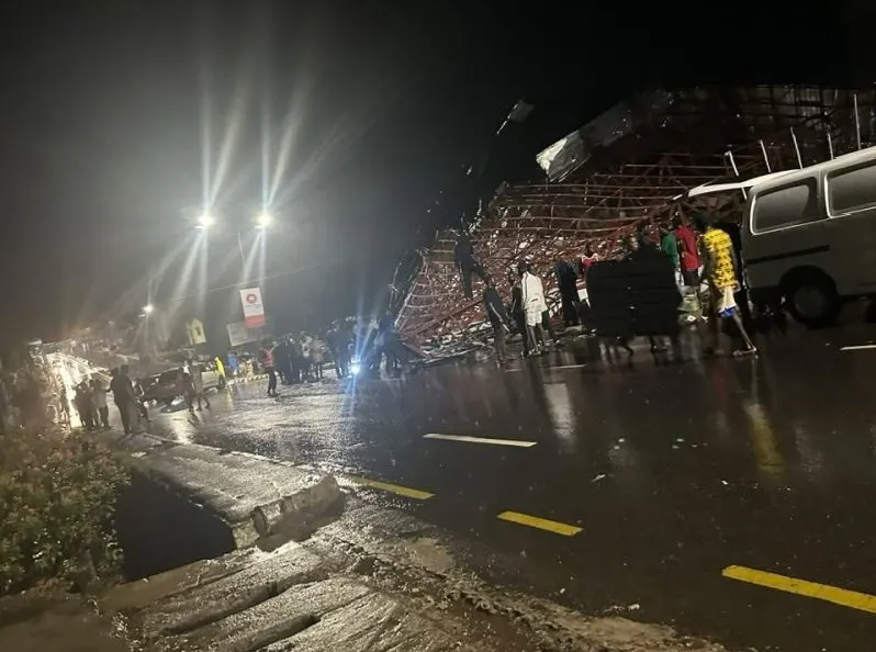 Item7 collapse Beesreign Media