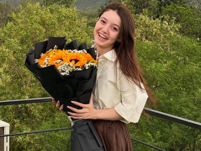 Sana Yousaf Beesreign Media